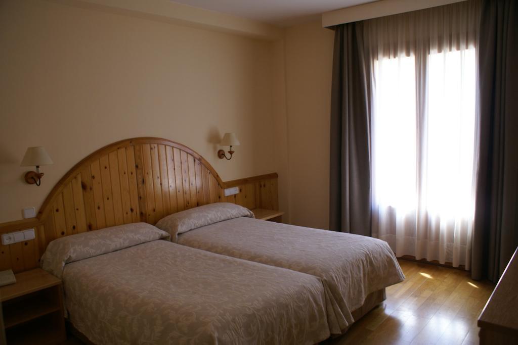 Hotel Estanys Blaus تافاسكان الغرفة الصورة