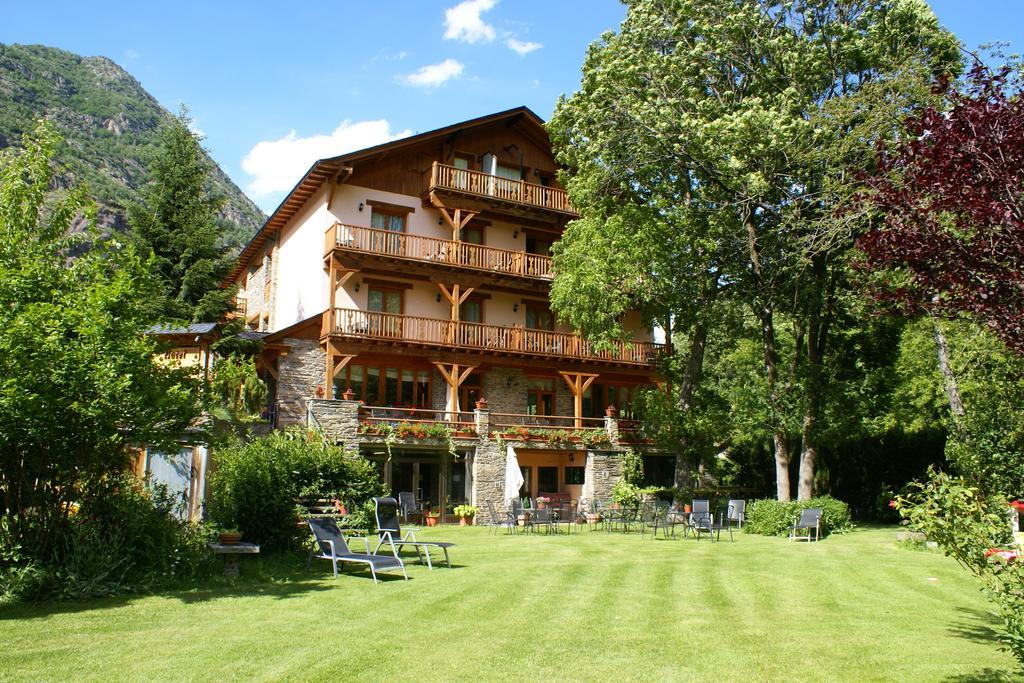 Hotel Estanys Blaus تافاسكان المظهر الخارجي الصورة